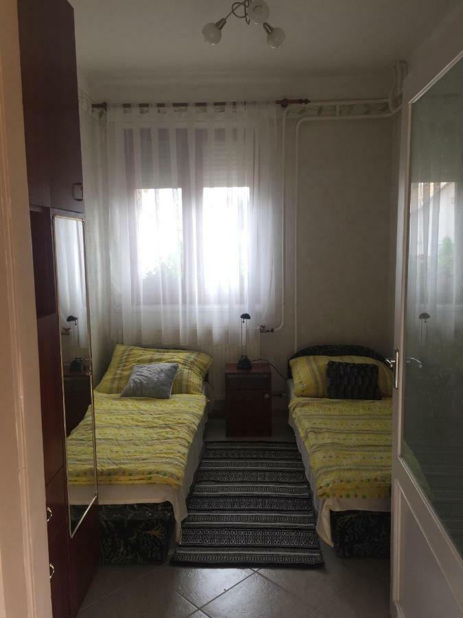 Almos Vendeghaz Apartment Hajduszoboszlo Exterior photo
